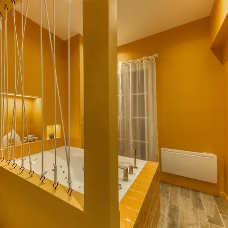 Deluxe Spa Suite Caramel Sweetness Melun Exterior foto
