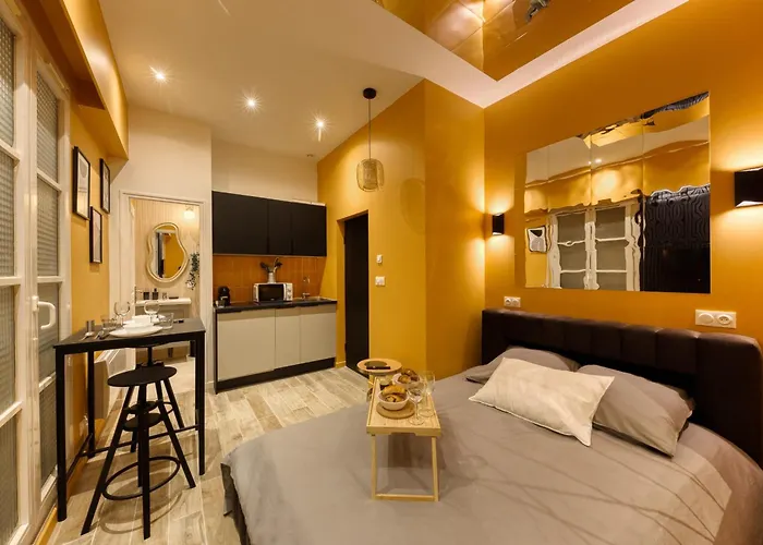Deluxe Spa Suite Caramel Sweetness